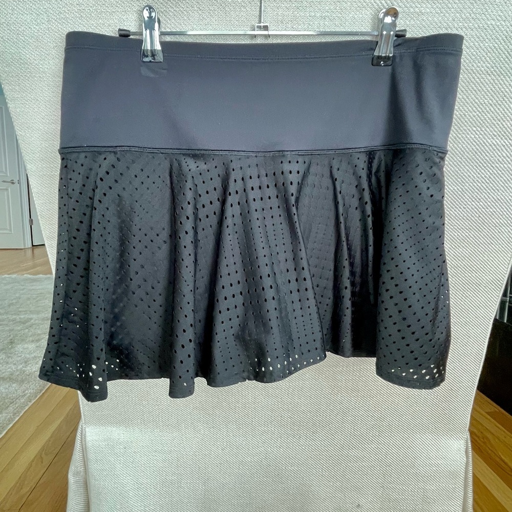 Athleta Perforated A-Game Tennis Skort Black Large